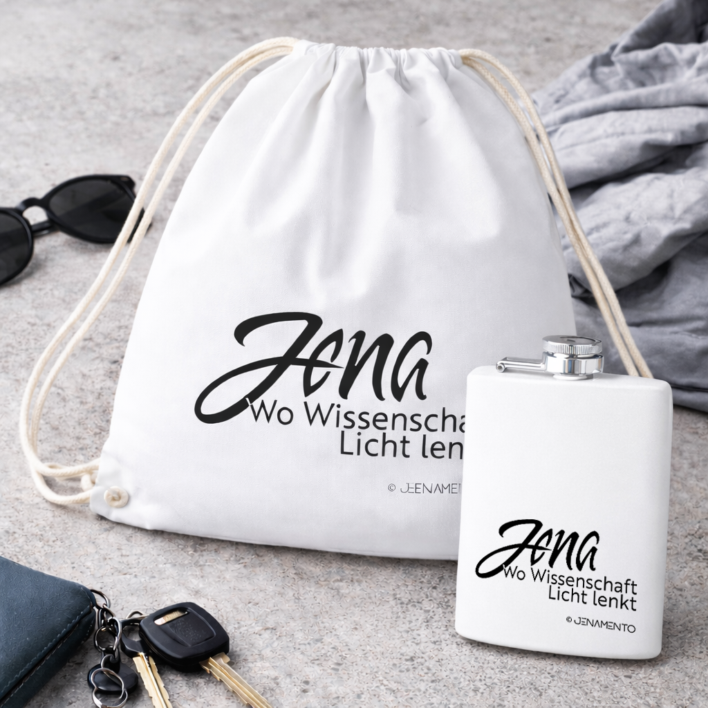 Geschenkset aus Turnbeutel und Flachmann im minimalistischen Jena Design